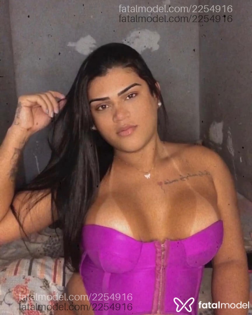 Acompanhante mulher trans morena (o) de olhos castanhos em Duque de Caxias Acompanhante mulher trans morena (o) de olhos castanhos em Duque de Caxias - Kamilly Cavalcante