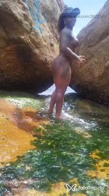 Acompanhante mulher morena (o) de olhos castanhos em Vila Velha - Katrina