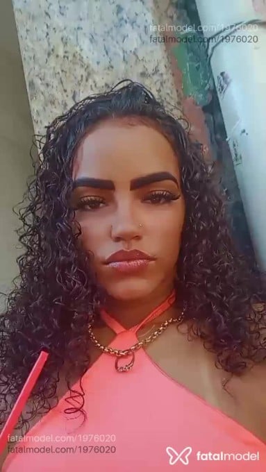 Acompanhante mulher com cabelo castanho de olhos castanhos em Rio de Janeiro - Phaella
