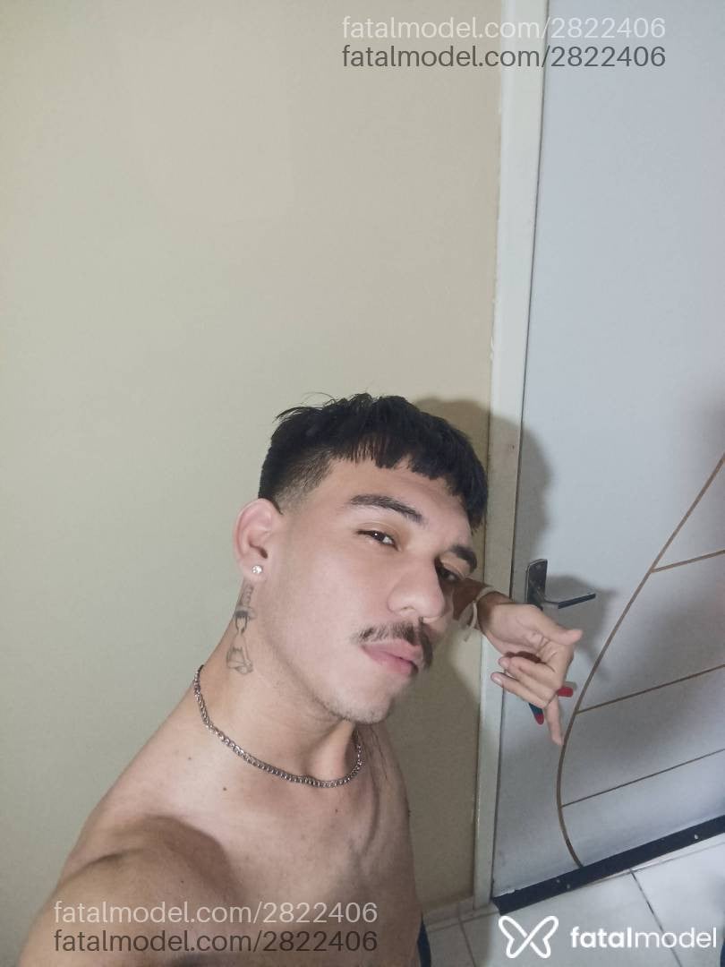 Acompanhante homem com cabelo castanho de olhos castanhos em Ananindeua Acompanhante homem com cabelo castanho de olhos castanhos em Ananindeua - Peter
