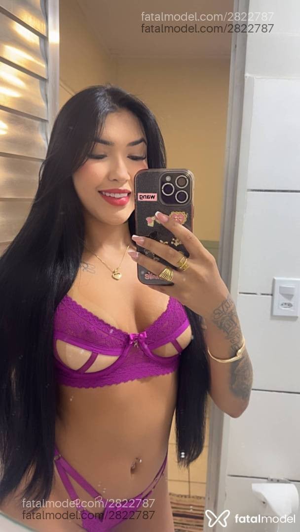 Acompanhante mulher morena (o) de olhos pretos - Gabriela Liz