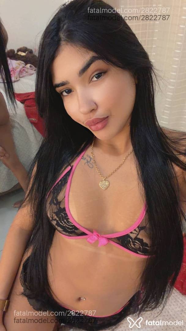 Acompanhante mulher morena (o) de olhos pretos - Gabriela Liz
