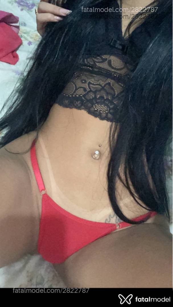 Acompanhante mulher morena (o) de olhos pretos - Gabriela Liz