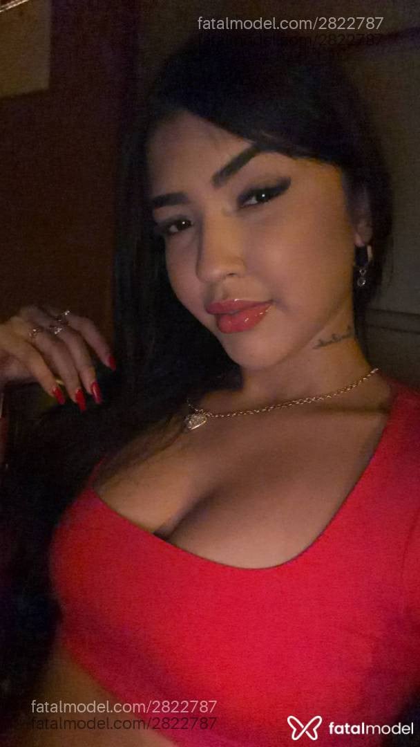 Acompanhante mulher morena (o) de olhos pretos - Gabriela Liz