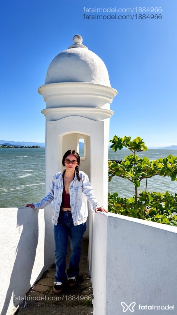 Acompanhante mulher morena (o) de olhos castanhos em Florianópolis - Babi Vasconcelos