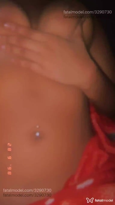 Acompanhante mulher morena (o) de olhos mel - Nabeahzinha Acompanhante mulher morena (o) de olhos mel - Nabeahzinha