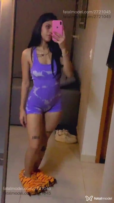Acompanhante mulher morena (o) de olhos castanhos - Camila Vicent Acompanhante mulher morena (o) de olhos castanhos - Camila Vicent