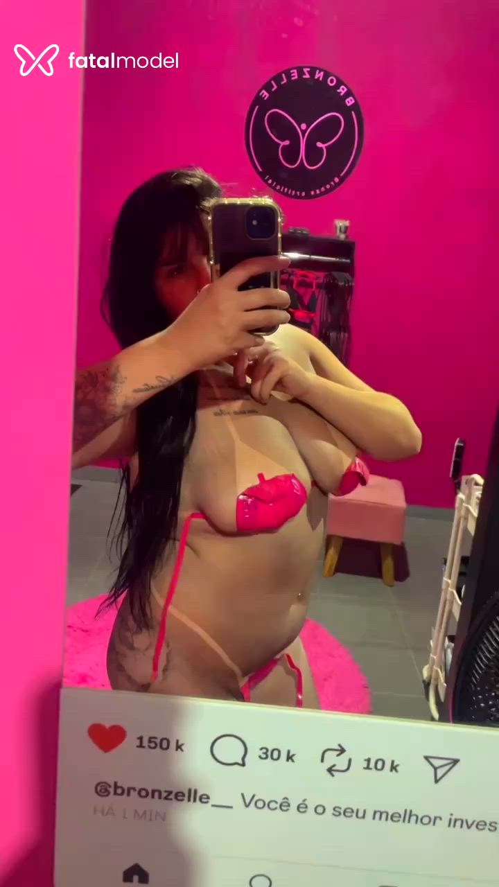 Acompanhante mulher morena (o) de olhos castanhos - Gabriella Acompanhante mulher morena (o) de olhos castanhos - Gabriella