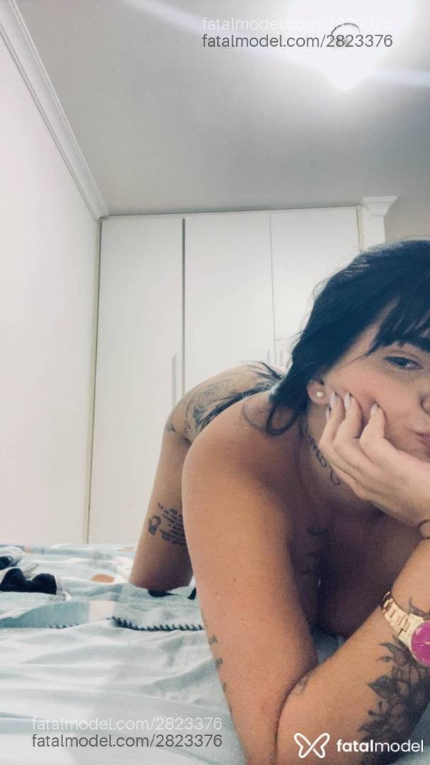 Acompanhante mulher morena (o) de olhos castanhos - Gabriella