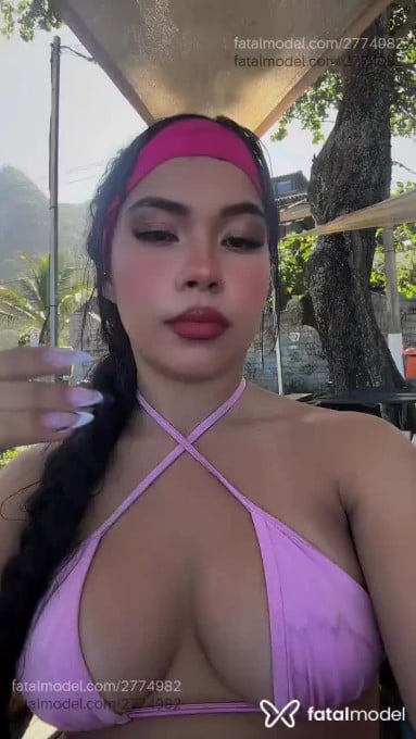 Acompanhante mulher morena (o) de olhos pretos em Virtual Acompanhante mulher morena (o) de olhos pretos em Virtual - Privjapinha