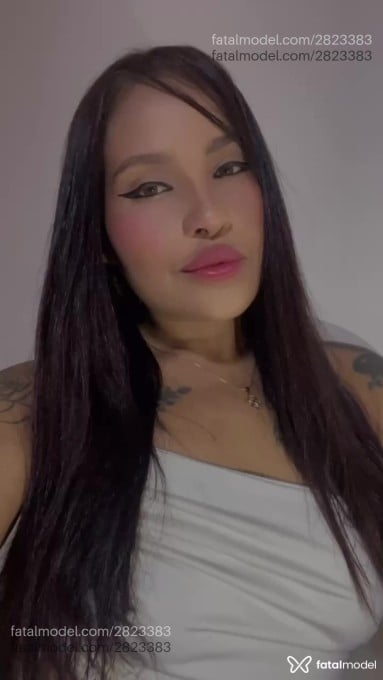 Acompanhante mulher com cabelo castanho de olhos mel em Cascavel - Carol