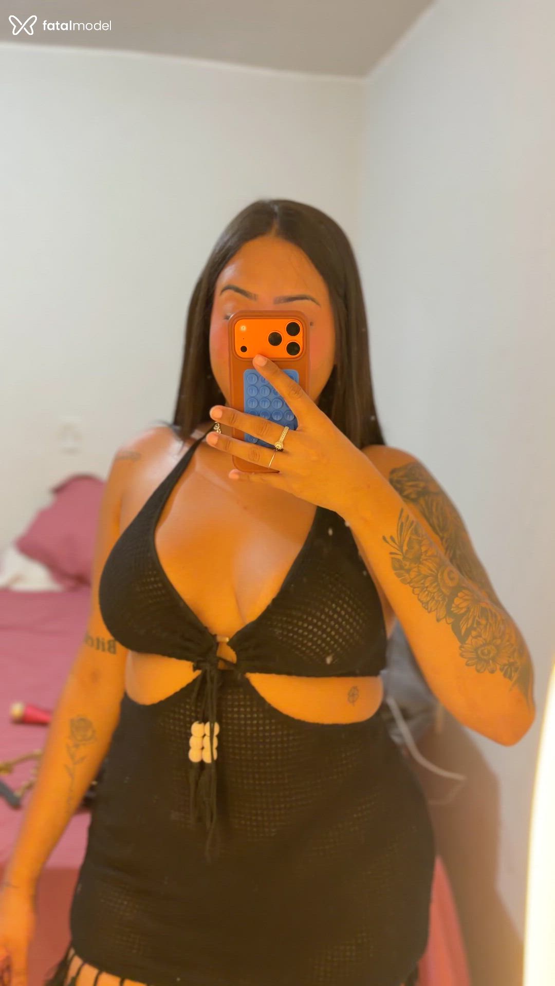 Acompanhante mulher trans morena (o) de olhos pretos - Melissa Angell