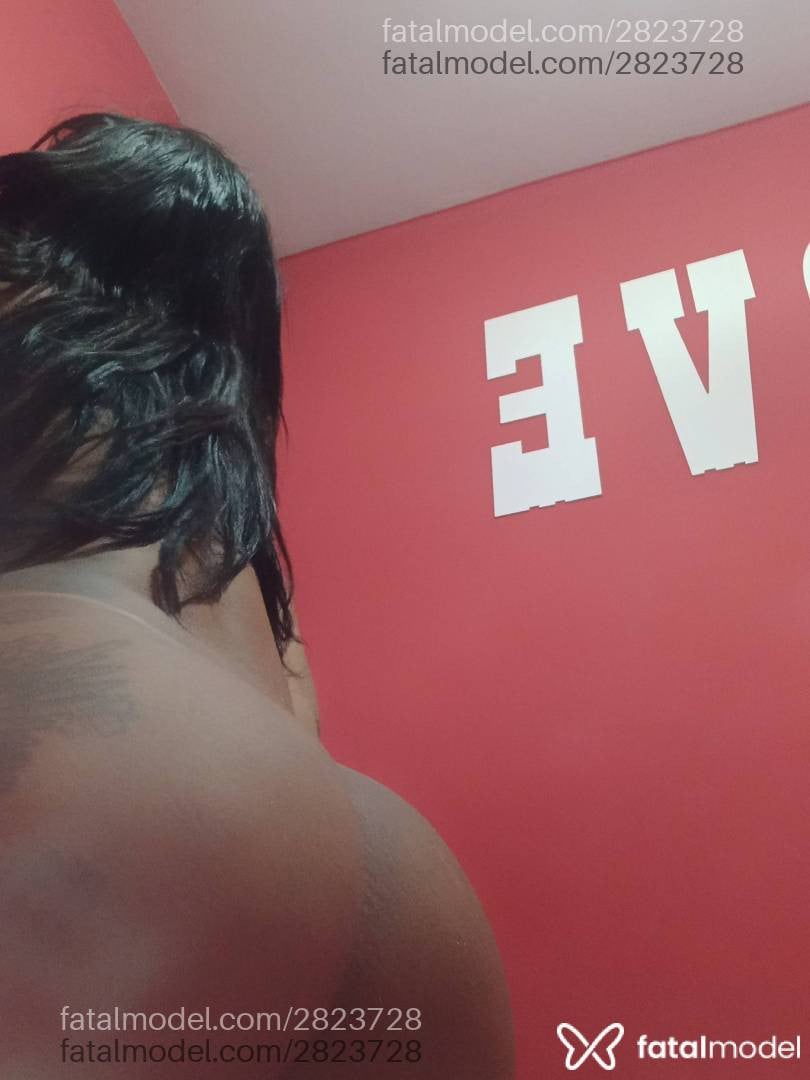 Acompanhante mulher trans com cabelo castanho de olhos castanhos em Cataguases - Priscila