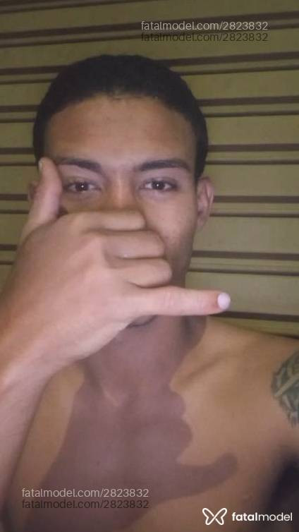 Acompanhante homem com cabelo castanho de olhos castanhos em Belo Horizonte - Belo Belo