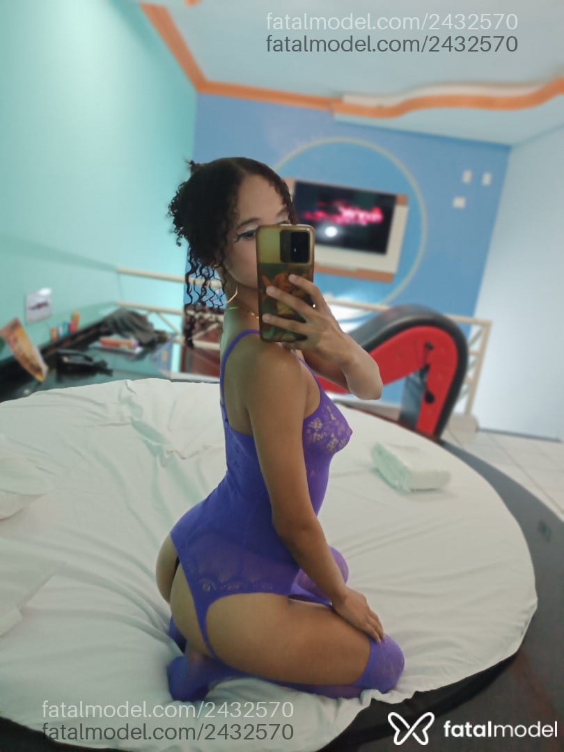 Acompanhante mulher com cabelo castanho de olhos castanhos em Maceió Acompanhante mulher com cabelo castanho de olhos castanhos em Maceió - Bella Rosyta