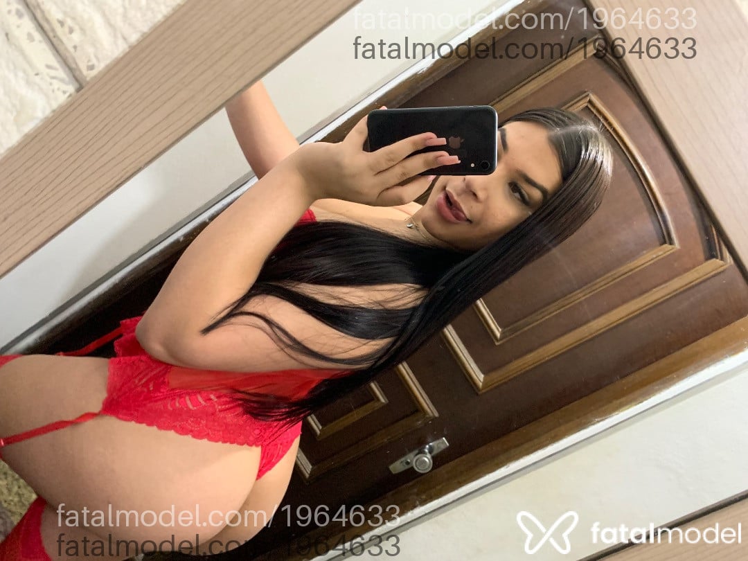 Acompanhante mulher trans morena (o) de olhos castanhos em São Paulo - Heloisa