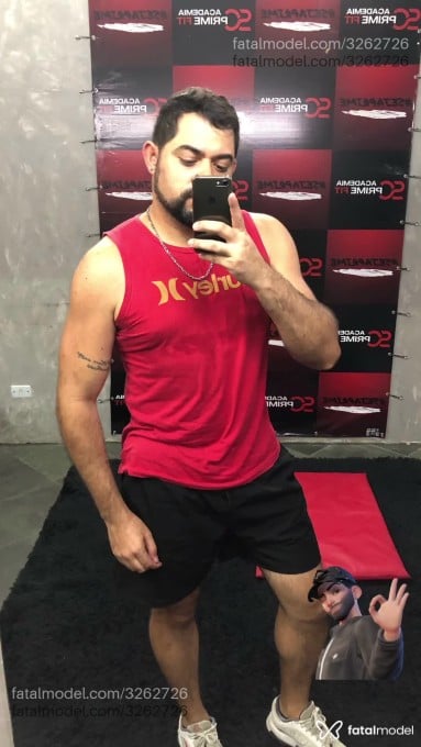 Acompanhante homem com cabelo castanho de olhos castanhos em São Paulo - Dhiego Bittencourt