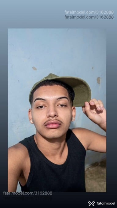 Acompanhante homem com cabelo castanho de olhos castanhos em Duque de Caxias - Kauan