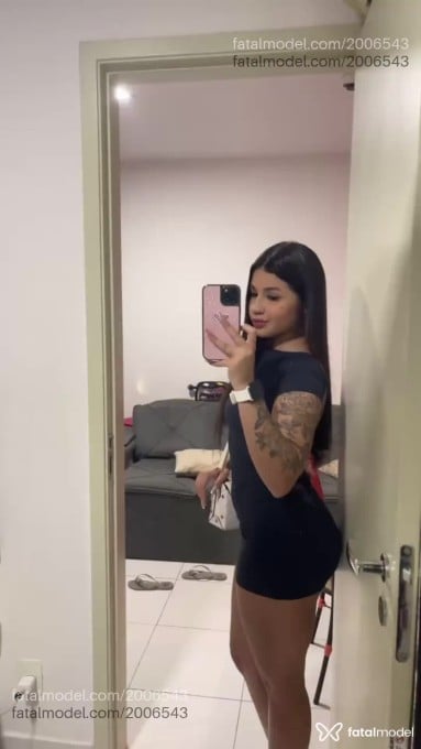 Acompanhante mulher com cabelo castanho de olhos castanhos em Pouso Alegre - Larissa Miranda