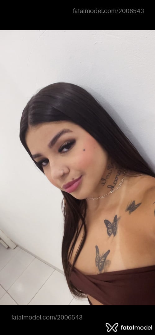 Acompanhante mulher com cabelo castanho de olhos castanhos em Pouso Alegre - Larissa Miranda