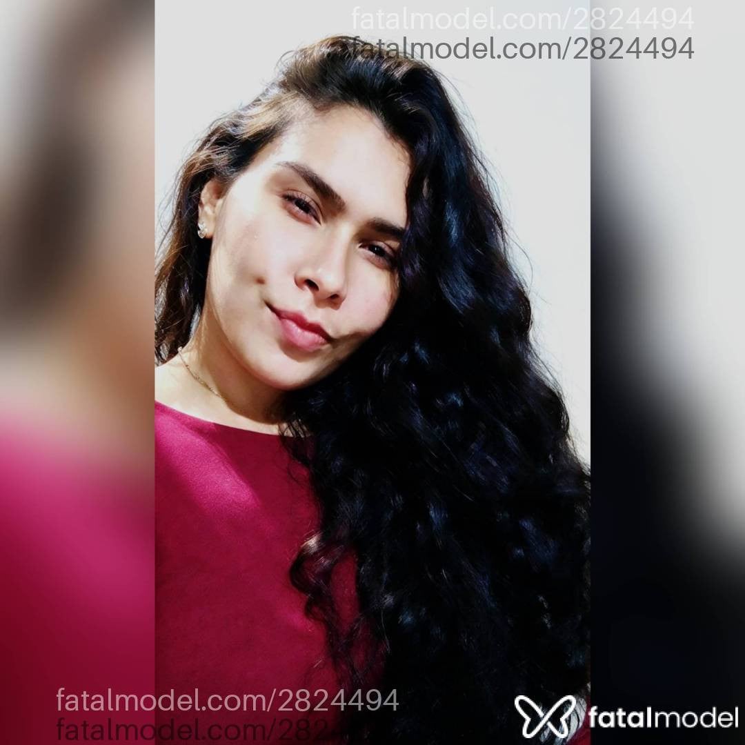 Acompanhante mulher com cabelo castanho de olhos castanhos - Rodrigues