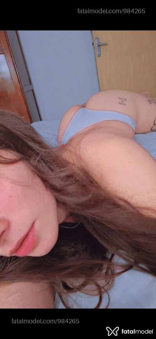 Acompanhante mulher loira (o) de olhos castanhos em Ji-Paraná - Layla Benissi