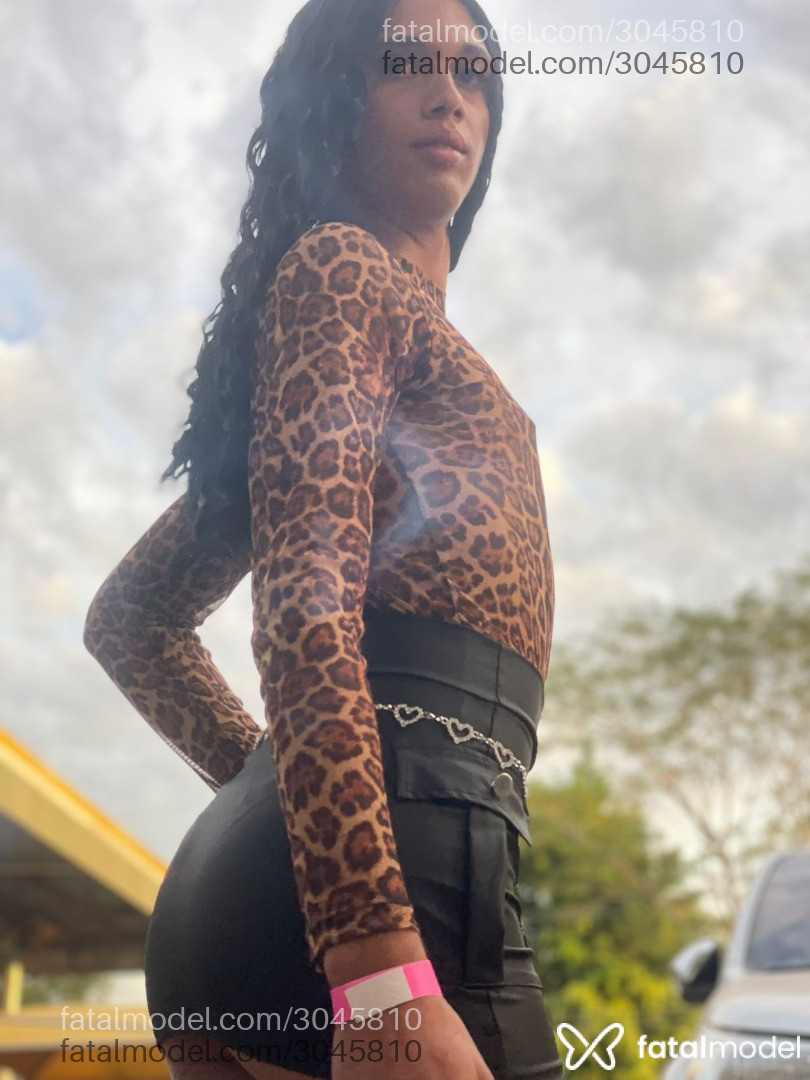 Acompanhante mulher trans loira (o) de olhos castanhos em Ibitinga Acompanhante mulher trans loira (o) de olhos castanhos em Ibitinga - Letícia