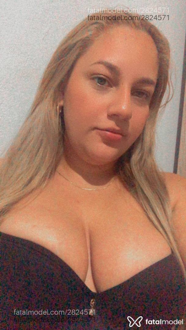 Acompanhante mulher loira (o) de olhos pretos em Açailândia - Vitória
