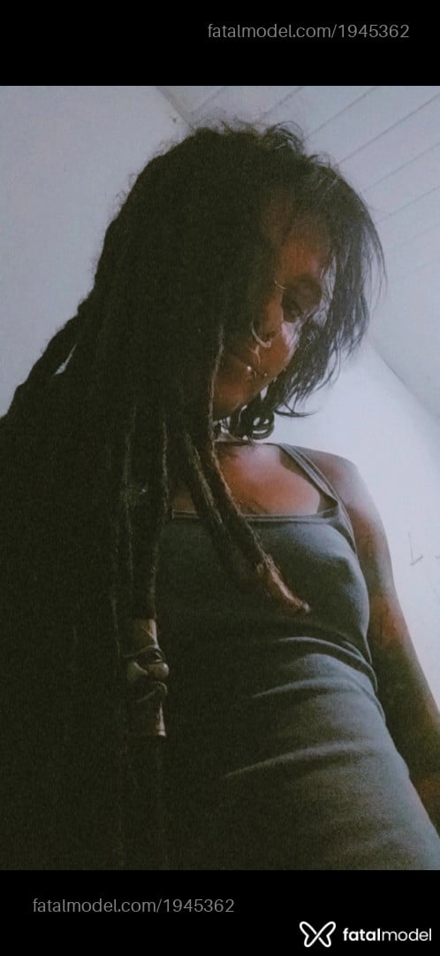 Acompanhante mulher trans morena (o) de olhos castanhos em Uberlândia - Yúnah