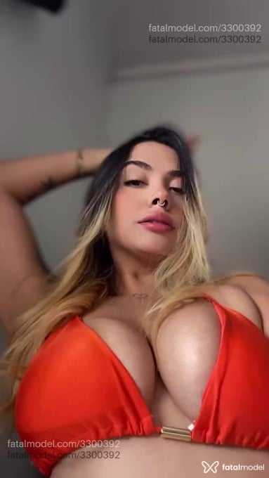 Acompanhante mulher loira (o) de olhos pretos em Brasília - Samara