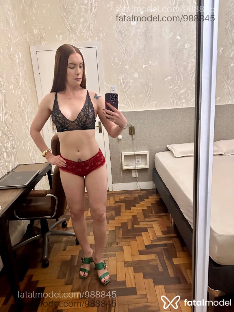 Acompanhante mulher ruiva (o) de olhos castanhos em Porto Alegre - Sofia Orléans