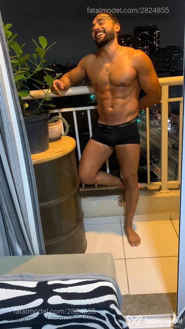 Acompanhante homem morena (o) de olhos castanhos em São Paulo Acompanhante homem morena (o) de olhos castanhos em São Paulo - Mateus
