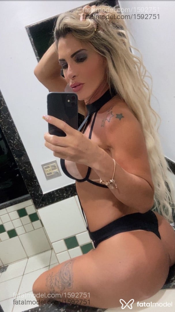 Acompanhante mulher trans loira (o) de olhos castanhos em Uberlândia - Angel