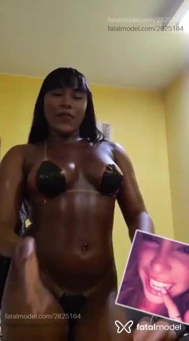 Acompanhante mulher morena (o) de olhos pretos em Saquarema - Thainá