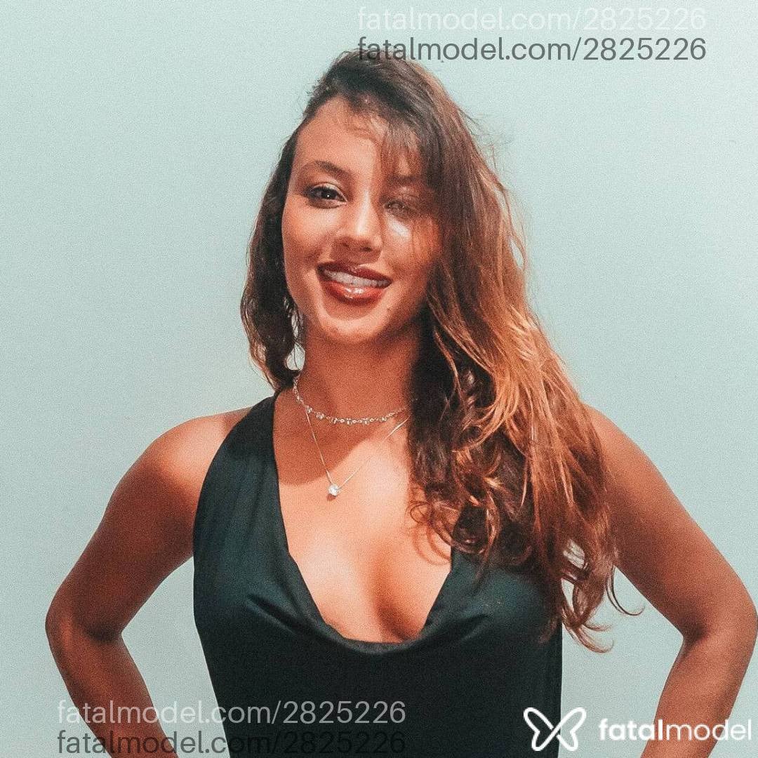 Acompanhante mulher morena (o) de olhos castanhos - Bárbara Paraty