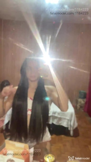 Acompanhante mulher trans morena (o) de olhos castanhos em Patos de Minas Acompanhante mulher trans morena (o) de olhos castanhos em Patos de Minas - Condessa