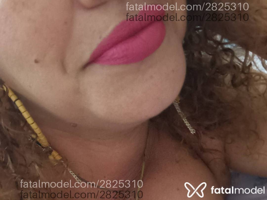 Acompanhante mulher morena (o) de olhos castanhos em Petrópolis - Laís Magalhães
