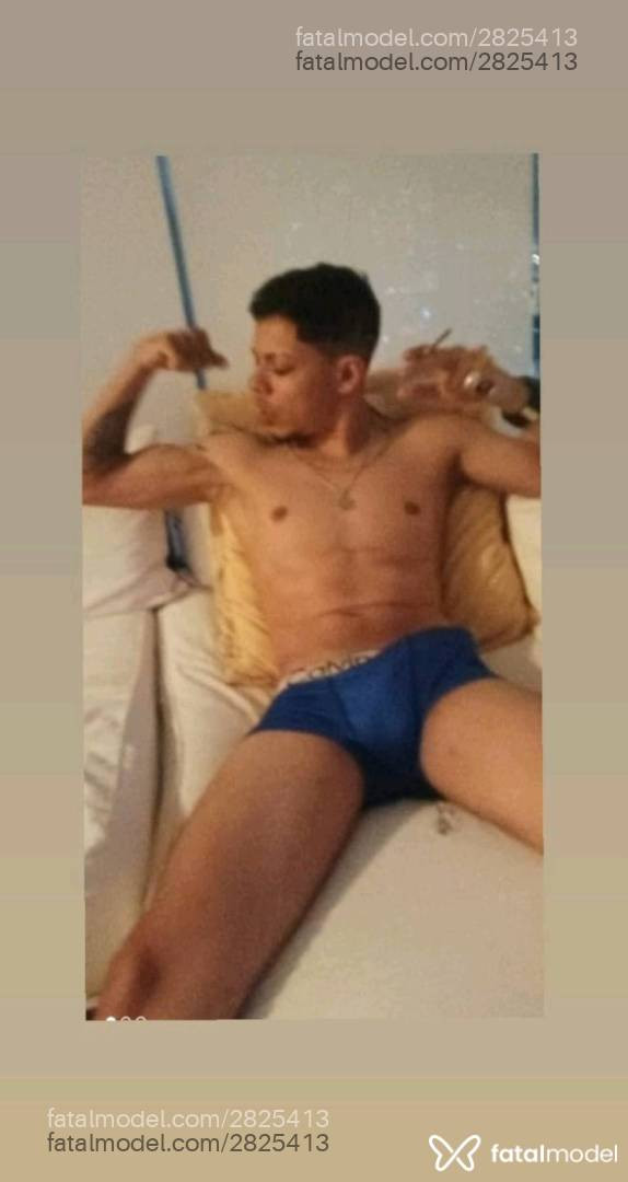Acompanhante homem morena (o) de olhos castanhos em Guarujá Acompanhante homem morena (o) de olhos castanhos em Guarujá - Kenny
