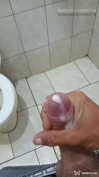 Acompanhante homem loira (o) de olhos verdes em Itápolis - Leonardo