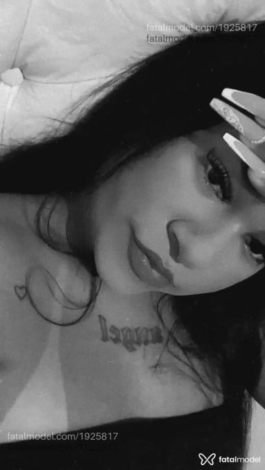 Acompanhante mulher trans morena (o) de olhos pretos em Andradina Acompanhante mulher trans morena (o) de olhos pretos em Andradina - Sofia