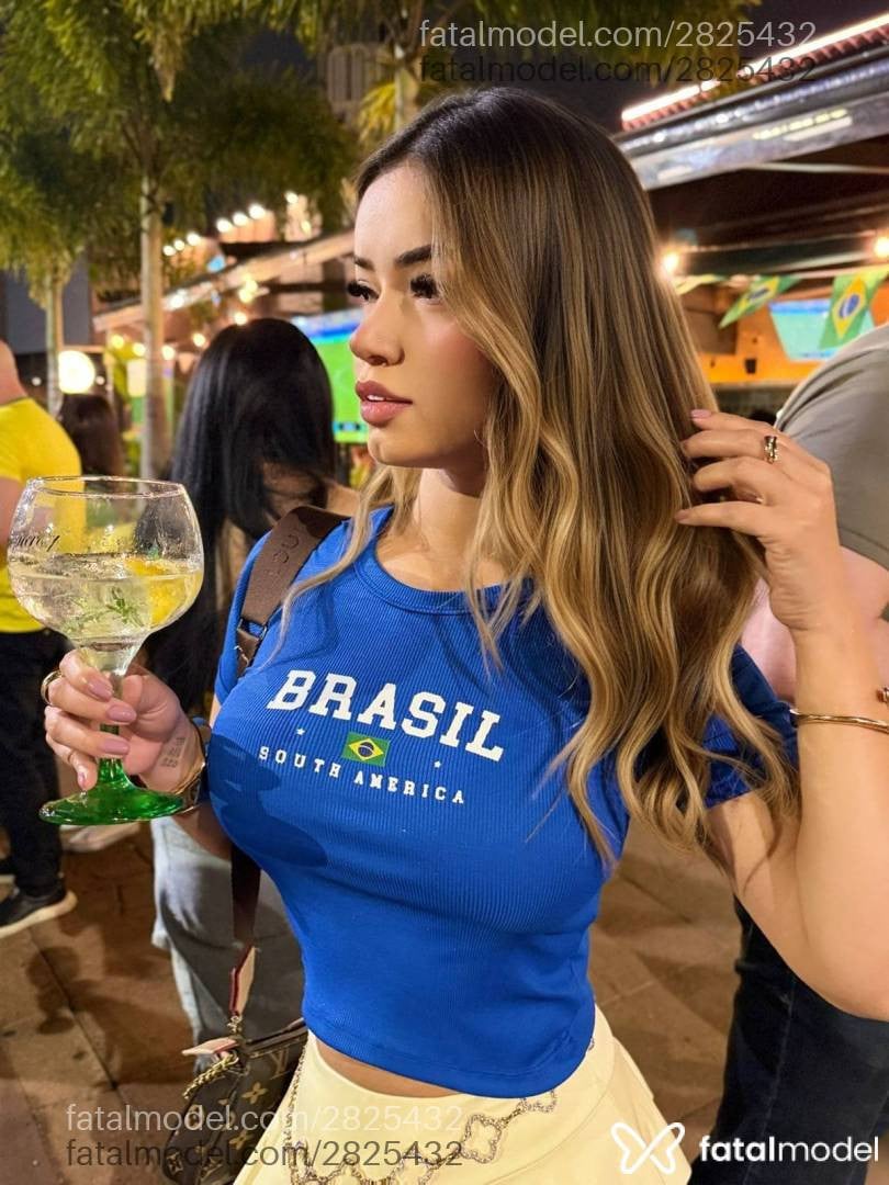 Acompanhante mulher loira (o) de olhos castanhos em Brasília - Bruna