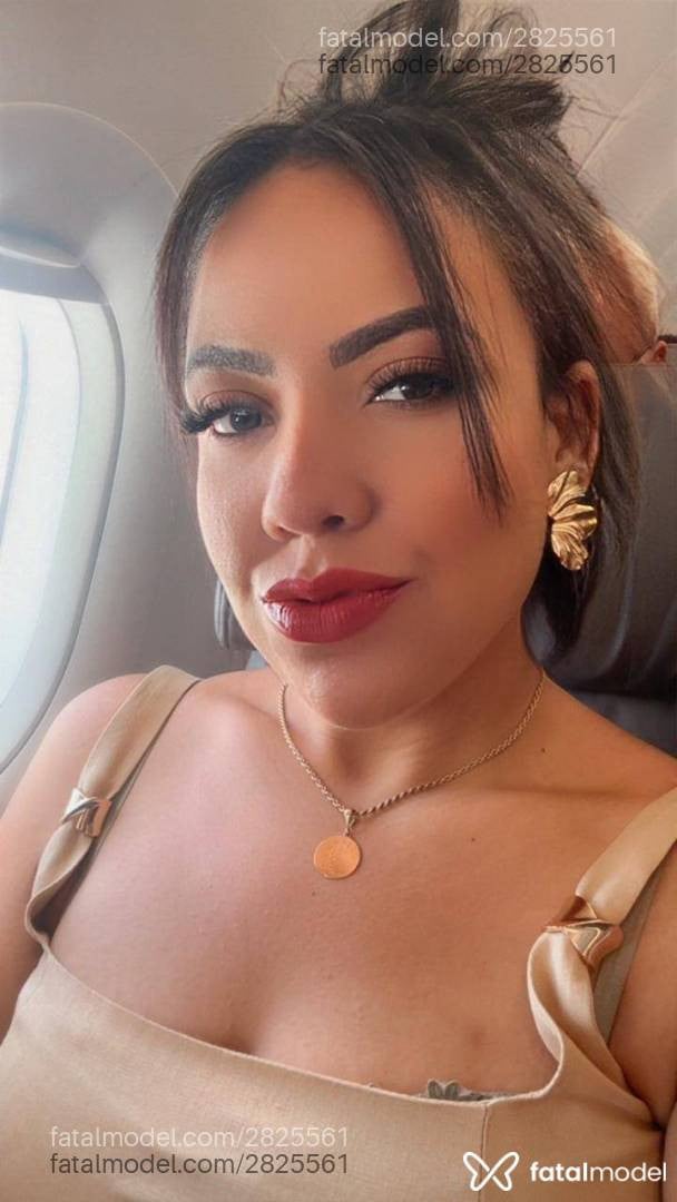 Acompanhante mulher morena (o) de olhos castanhos - Luiza Lunne