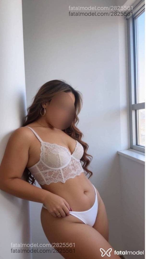 Acompanhante mulher morena (o) de olhos castanhos - Luiza Lunne