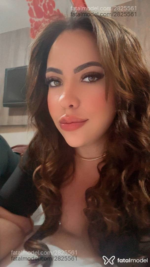Acompanhante mulher morena (o) de olhos castanhos - Luiza Lunne