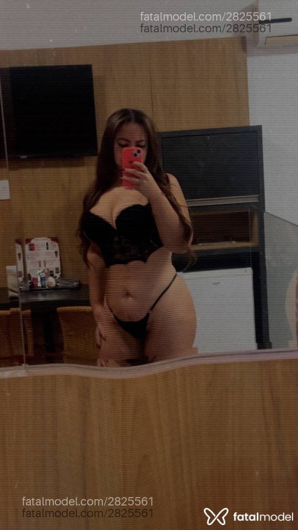 Acompanhante mulher morena (o) de olhos castanhos - Luiza Lunne