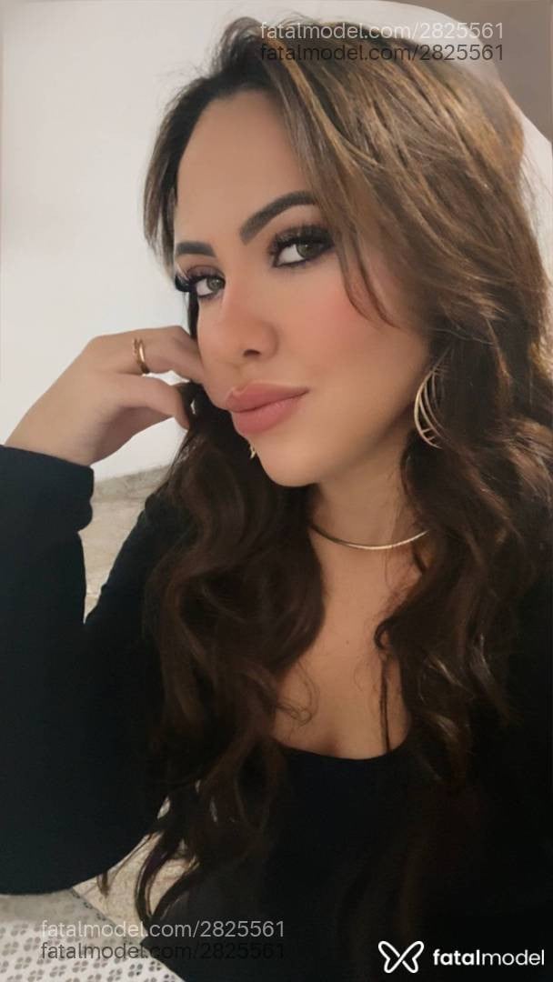 Acompanhante mulher morena (o) de olhos castanhos - Luiza Lunne