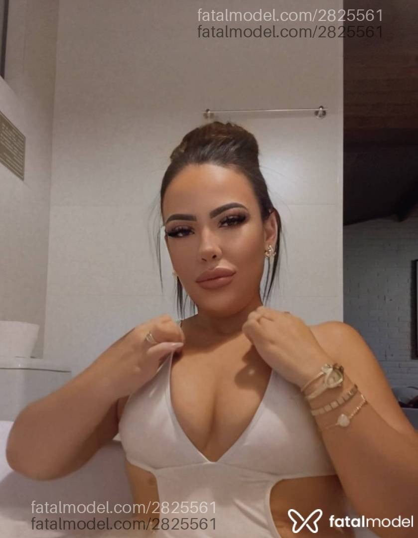 Acompanhante mulher morena (o) de olhos castanhos - Luiza Lunne