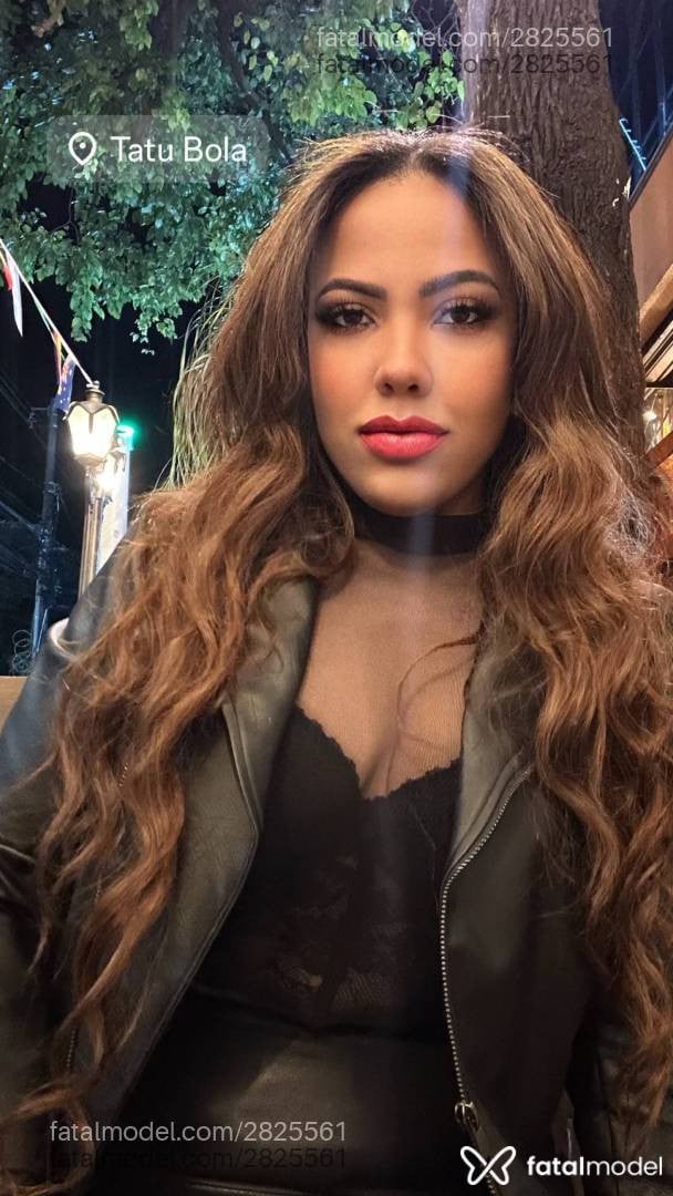 Acompanhante mulher morena (o) de olhos castanhos - Luiza Lunne