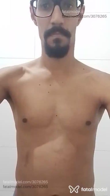 Acompanhante homem morena (o) de olhos castanhos em Londrina Acompanhante homem morena (o) de olhos castanhos em Londrina - Gpreto