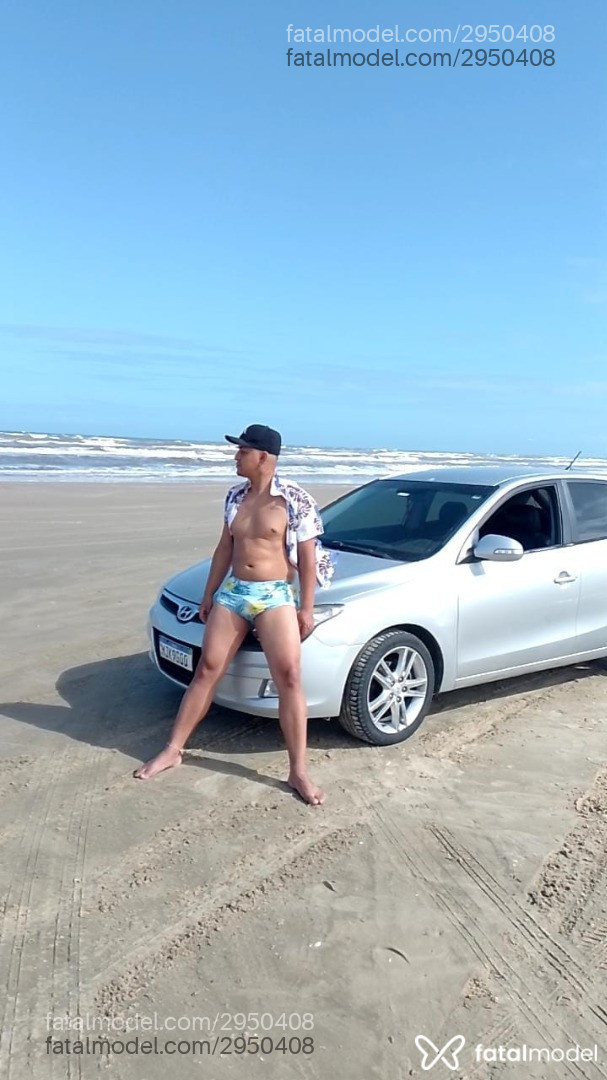 Acompanhante homem com cabelo castanho de olhos pretos em Porto Alegre - Brayan Junior